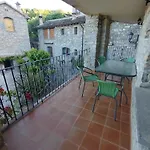 Casa Cosculluela アパート アインサ